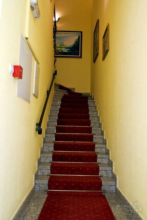 Vila Ile De France Novi Sad Dış mekan fotoğraf