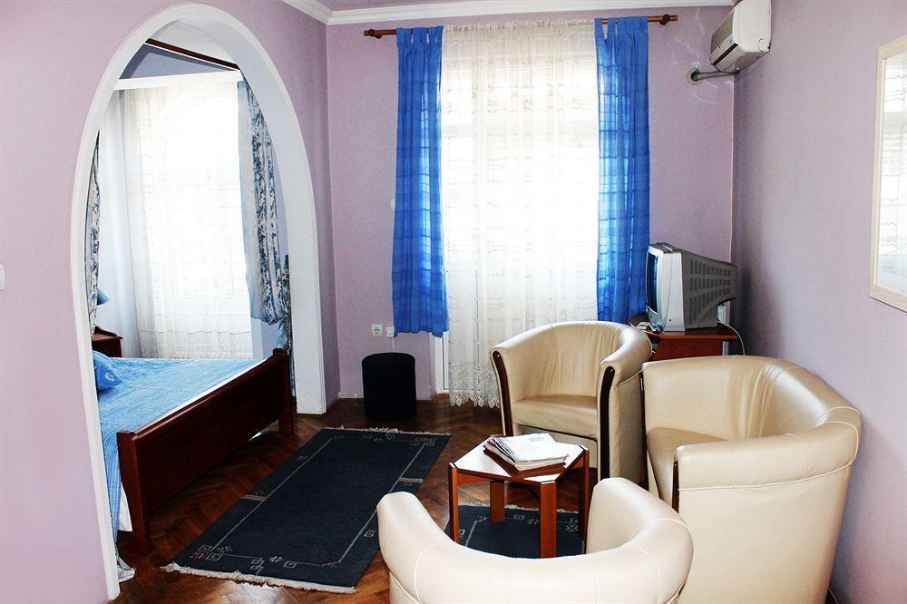 Vila Ile De France Novi Sad Dış mekan fotoğraf