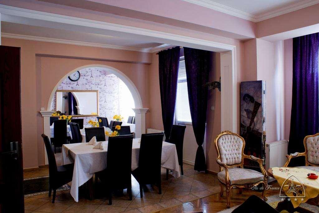 Vila Ile De France Novi Sad Restoran fotoğraf